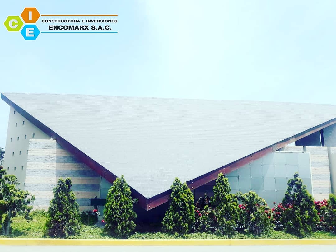 Mantenimiento en Jardines de la Paz Lurín